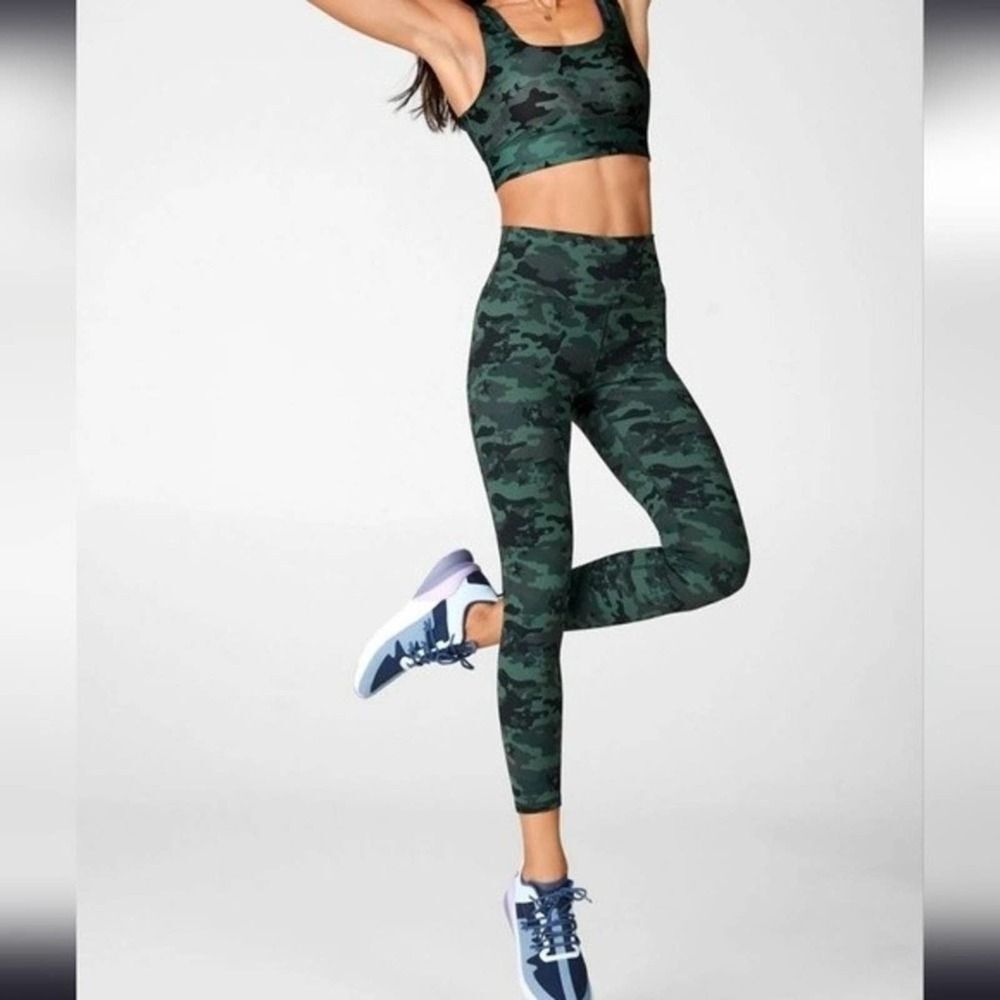 Fabletics Define Powerhold Highwaisted 7/8 Star C… - image 4